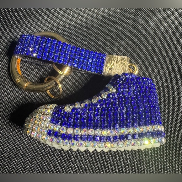 Beaded Jewelry, Custom Purse-Pulls, Keychains and ATM Grabber - Picture 12 of 14